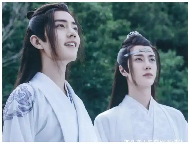 陈情令王一博拔随便挑衅肖战,因一个动作默契狂笑,跟大哥学坏了