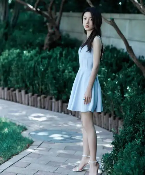 赵今麦:甜美可爱,干净纯洁,楚楚动人!__财经头条