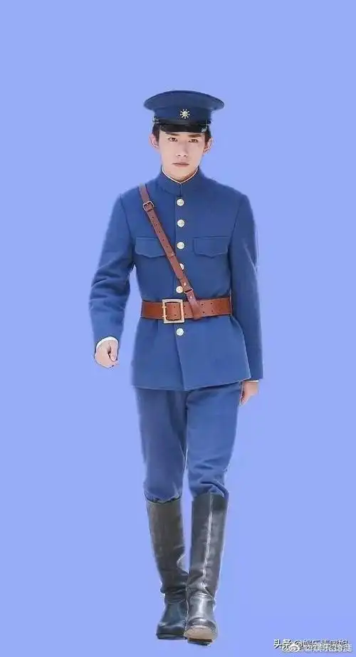 易烊千玺《艳势番之新青年》造型小合集~西服军装加长衫