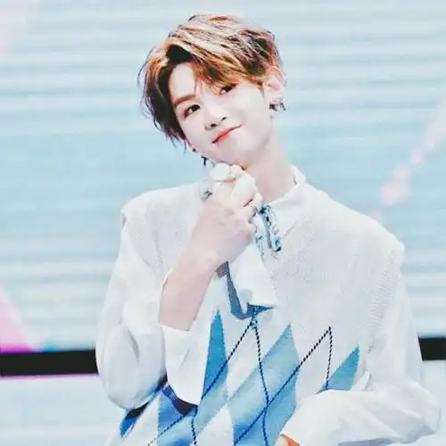 黄明昊 - 朱正廷s wife