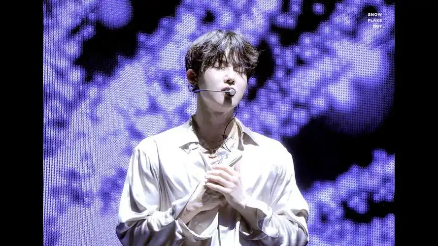 [suho]金俊勉solo专辑开箱视频