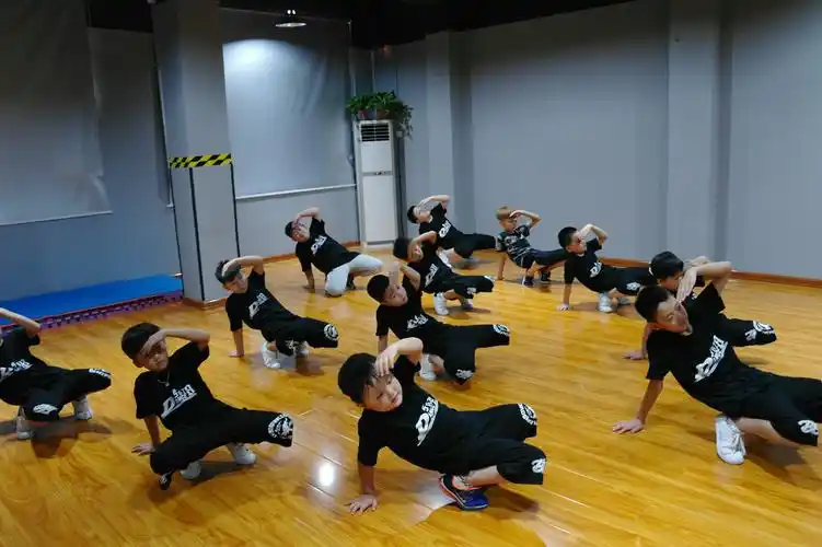 舞678dance brothers街舞·2018开学季再度启航