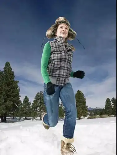 的确是有加拿大口音这回事,加拿大人说"out"和"about"的时候就更像"