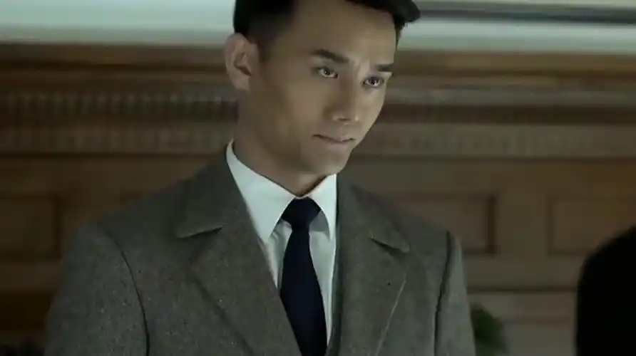 伪装者:明台答应明诚不动房中的东西,明诚刚走,瞬间变脸