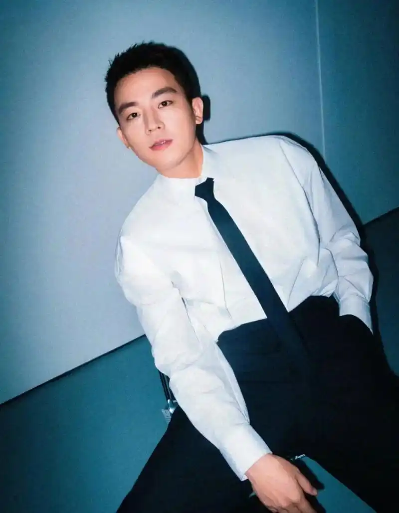 宋茜工作室辟谣与欧豪隐婚 网络上流传宋茜和欧豪已秘密结婚的消息,但