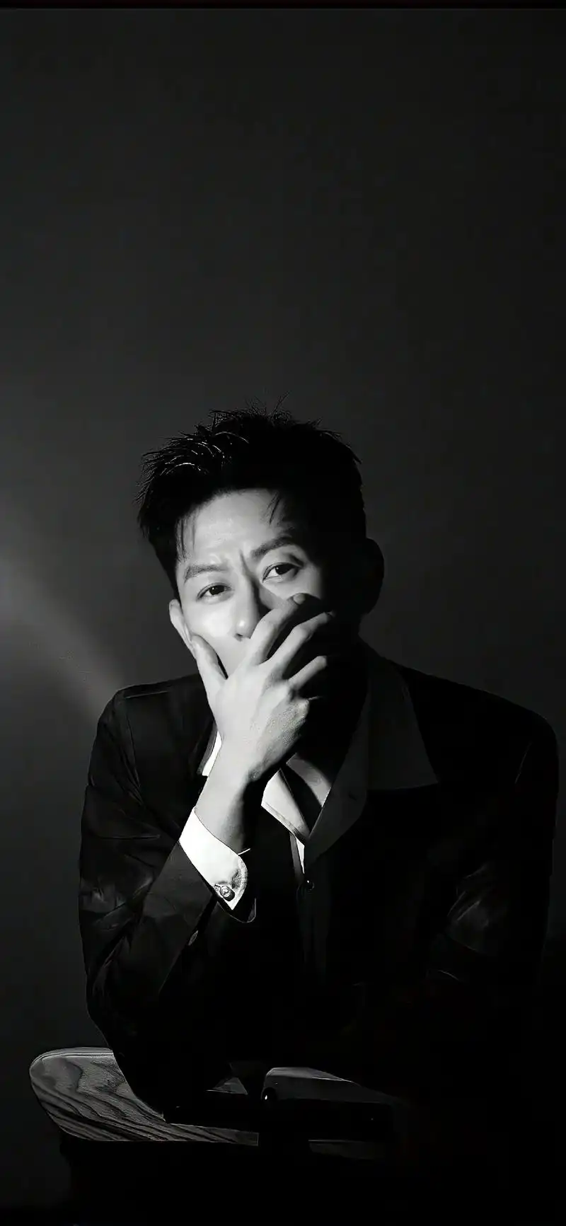 演员李健.听麝香夫人,做气质男人#演员李健 #西装杀 #这谁 - 抖音