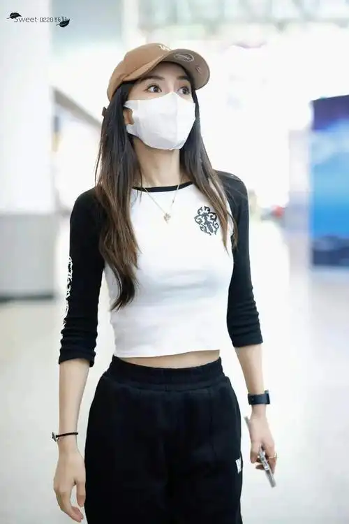 angelababy大美女身材不错