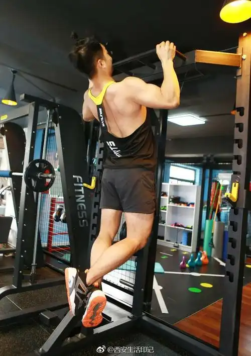 西安90后小伙坚持健身梦想走向成功