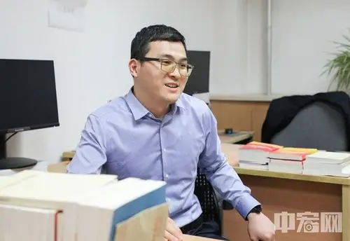 国家发展改革委评估督导司评估督导三处干部刘彦讲述易地扶贫搬迁的