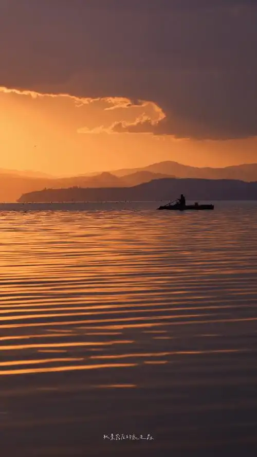 有哪些好看的黄昏下海边的背景图?