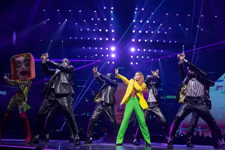 蔡依林披八公斤战袍 再上ugly beauty演唱会舞台 新歌《stars align》