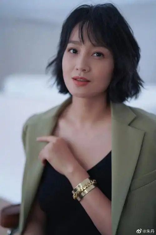 朱丹 身上的肉肉是我生娃的勋章#自信的女人最美!