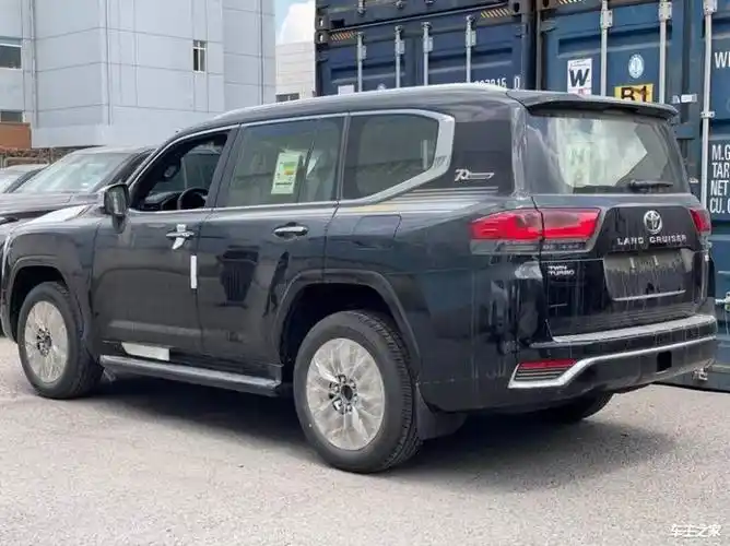 路泽中东版新款价格最低80万起售欢迎前来试驾 中东版丰田酷路泽5700