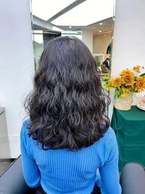 超好打理的法式烫发中长发烫发法式烫发蛋卷头春夏浪漫卷发9292