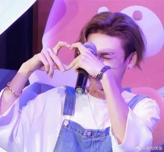 北京台春晚首波阵容##小鬼北京台春晚比心翻车现场##北京台春晚