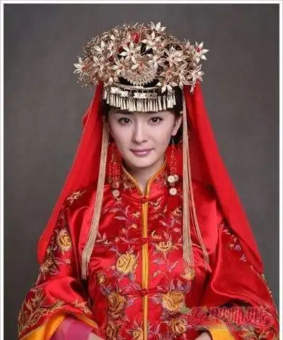 古装新娘盘发发型