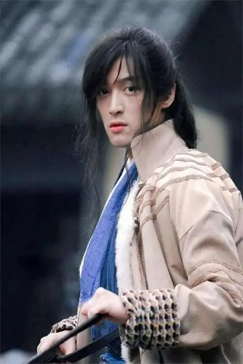 胡歌谈到陪产不开心,豪称:1岁4个月女儿不会走路,会说很多话