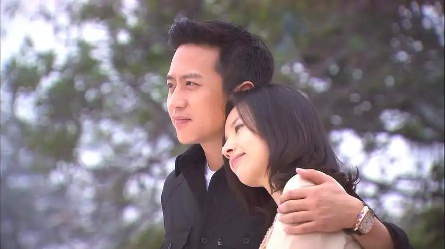 相爱十年:肖然韩灵终成眷属,在海边幸福相拥,真是羡煞旁人啊-影视综