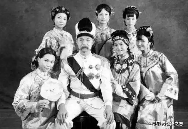 在朝鲜12年,袁世凯增加了3位朝鲜籍的如夫人.