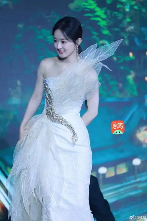 赵丽颖羽纱仙子裙##与凤行 榴莲飘飘的仙侠风##与凤