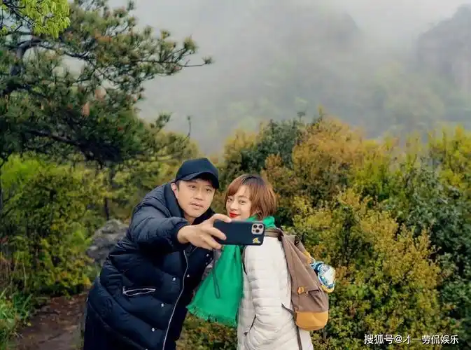 原创邓超晒与孙俪另类合照大长腿太吸晴网友影子都是夫妻相