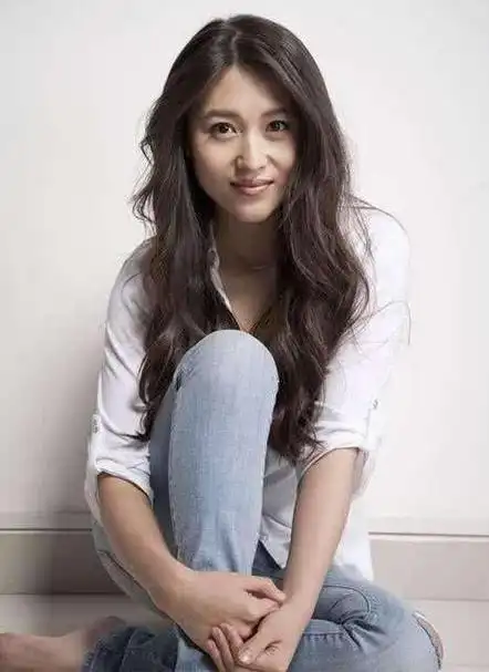 而现如今,宁丹琳却并没有大火起来,反而是张一山杨紫在娱乐圈中越来越