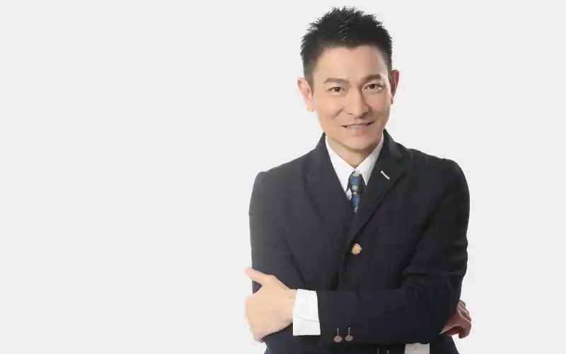 一人一首成名曲刘德华忘情水