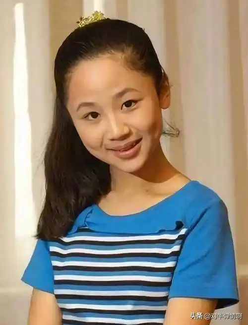 杨紫从小到大的颜值变化,说实话长的就一般般