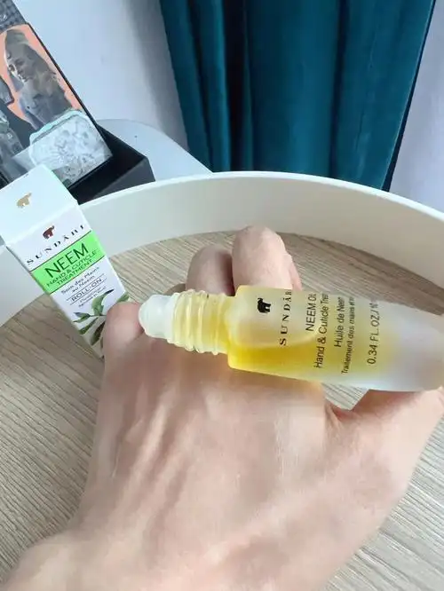 四季必备便携手部涂抹油