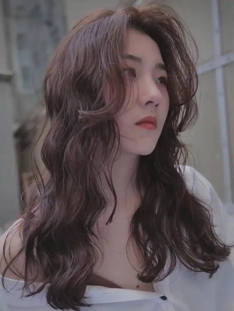 中发发型慵懒风气垫烫发免打理超显发量慵懒风气垫烫发,圆脸方脸 - 抖