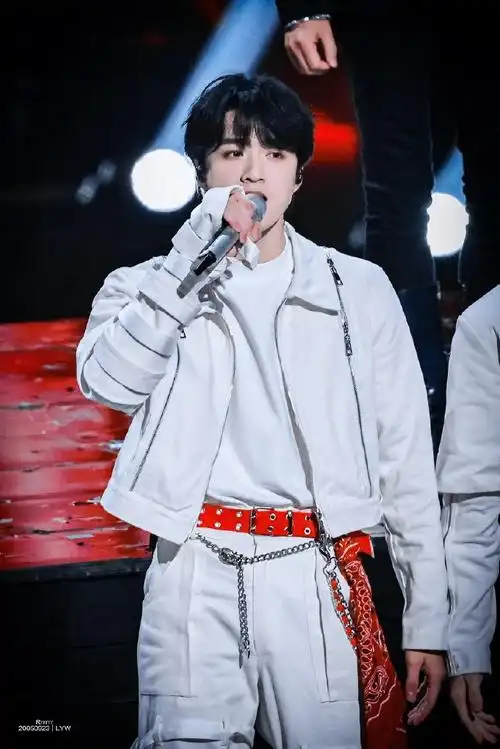 刘耀文耀启迎新岁