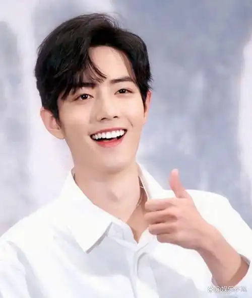 娱乐圈中充满少年感的6位男星,肖战上榜,而37岁的他像"18岁"