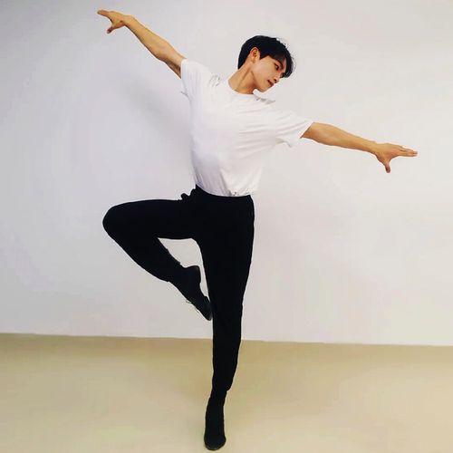 舞蹈练功服艺形体服男显瘦莫代尔上衣现代舞学生现代舞服装
