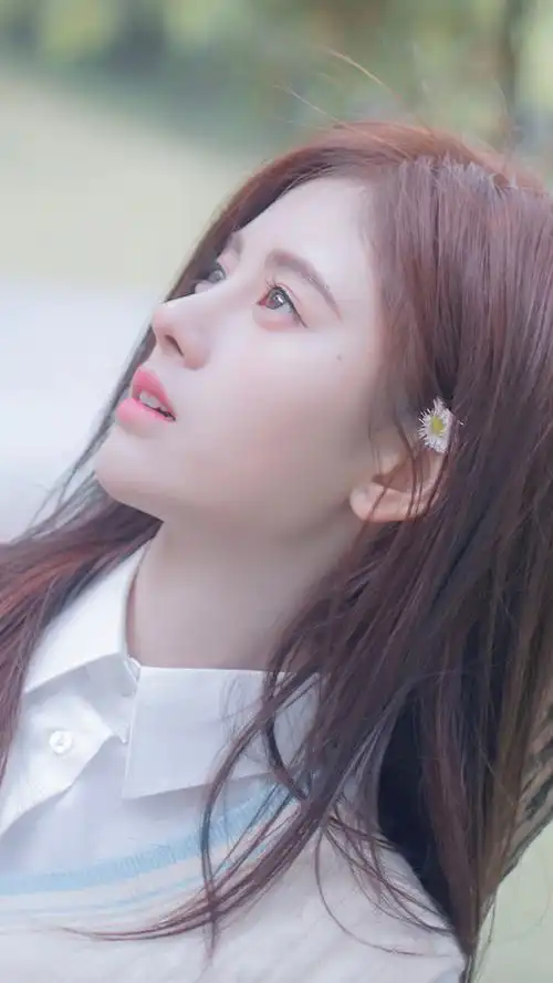 鞠婧祎吃糖被审判