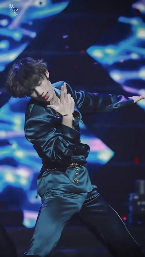 决战帝成星之巅##丁程鑫1123出道三周年快乐