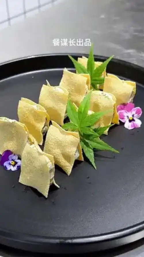 创作灵感 新派香椿豆腐制作摆盘教程#厨师 #冷菜 #创意菜