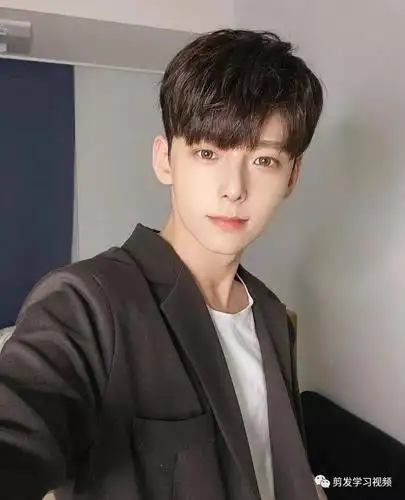 2021精选男士发型(200款) - 饼型图片大全 - 实验室设备网