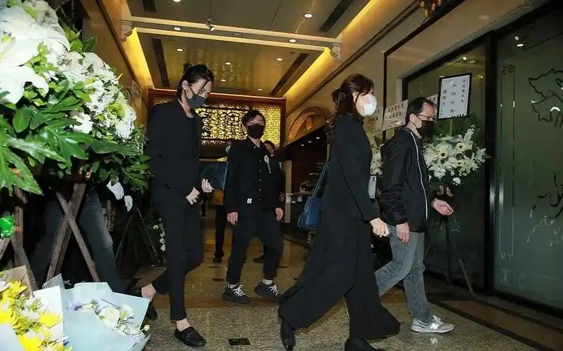 根据最新的消息,吴孟达的遗体告别仪式8日在香港举行,这一天也是妇女