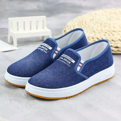 一脚蹬牛仔布休闲鞋女春新款懒人平跟单鞋老北京布鞋百搭板鞋时尚