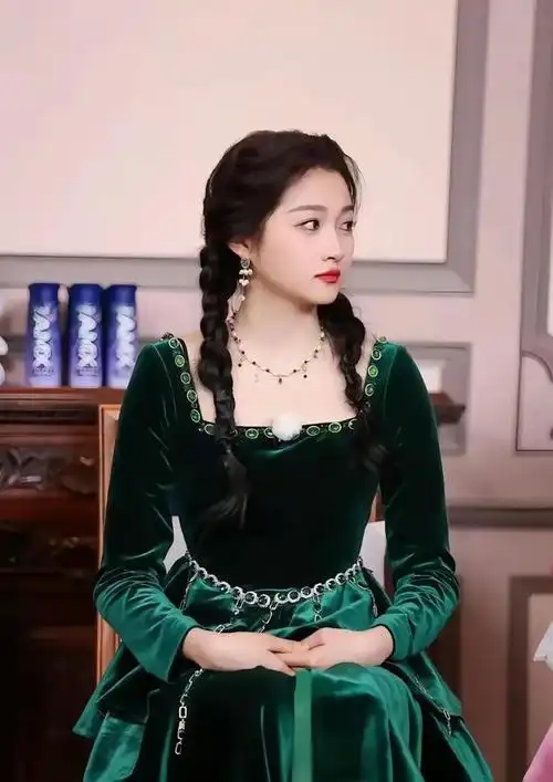 好美京圈公主关晓彤