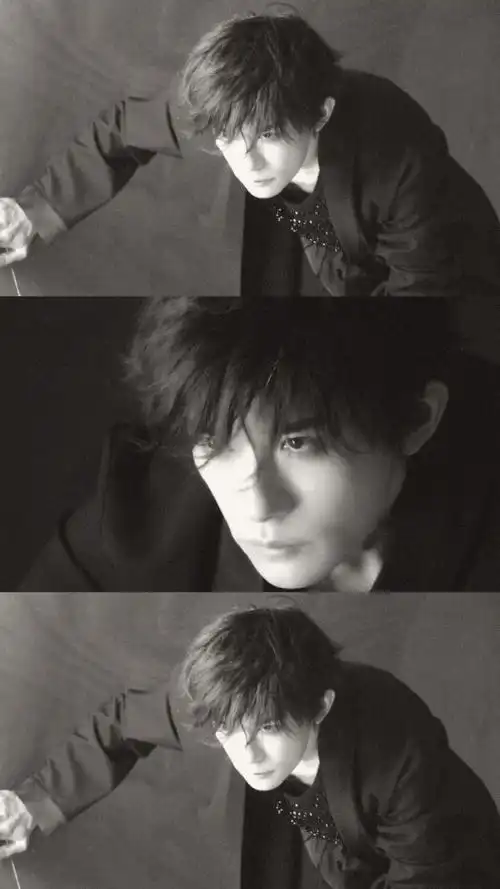 #易烊千玺世界尽头传来的影像回响#