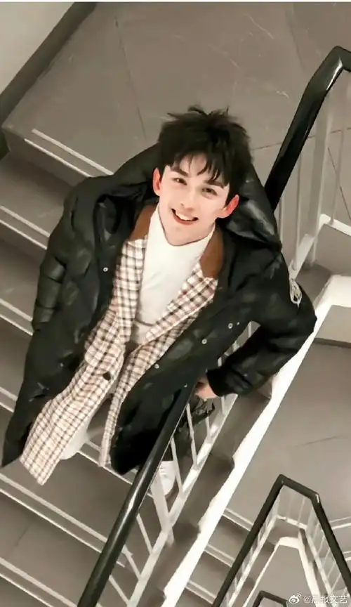 吴磊少年感与性张力并存##吴磊戏里戏外反差感##吴磊糙汉与少年