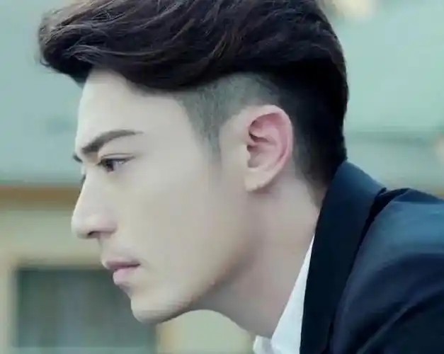 男明星侧颜盘点杨洋精致鹿晗英气易烊千玺高级