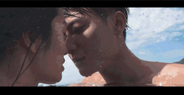 夏天19岁的肖像黄子韬接吻gif动图_动态图_表情包下载_soogif