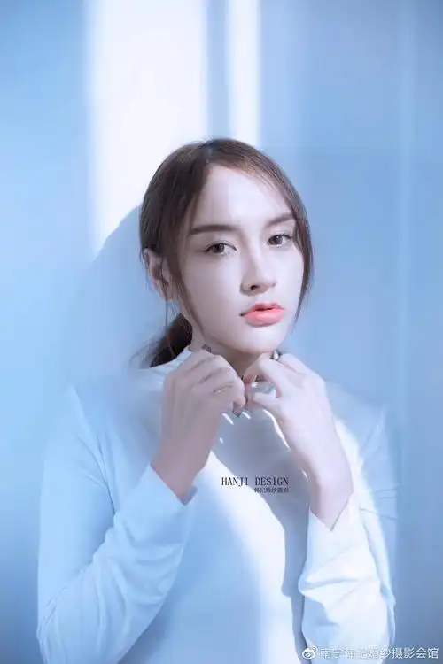 南宁韩纪婚纱摄影等你来许自己一组高端个人写真照