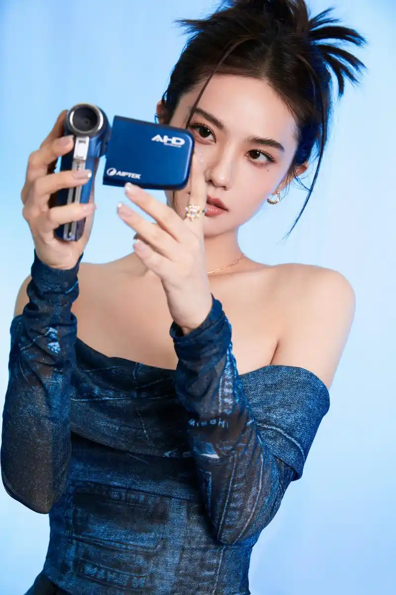 姜珮瑶,男人装写真