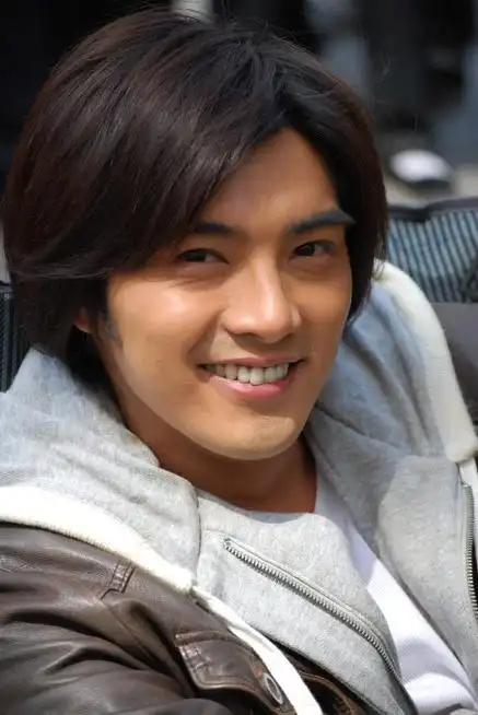 贺军翔为自己不当言论道歉