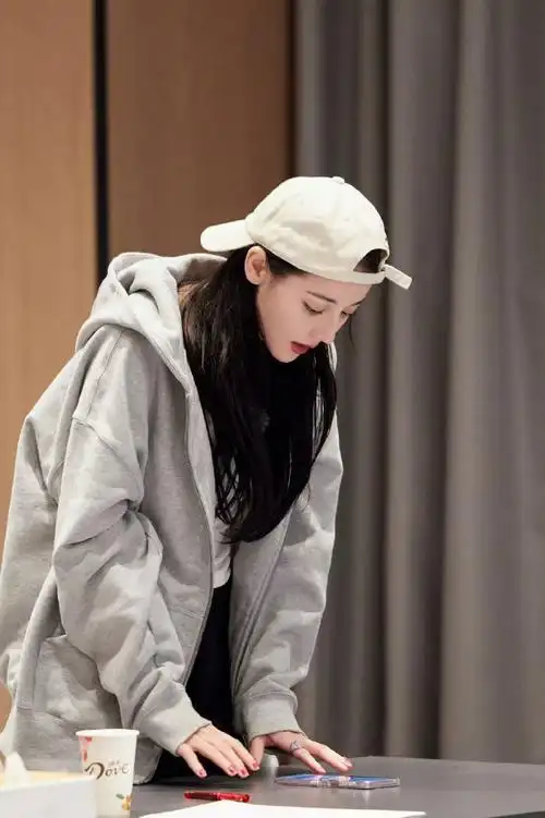 迪丽热巴聂九罗##迪丽热巴枭起青壤