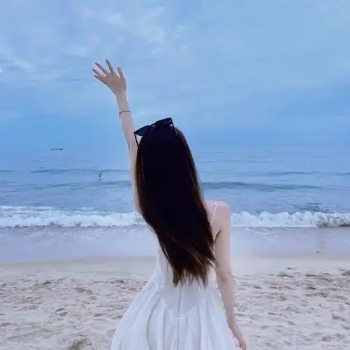 『女生海边背影头像』009969♀15女生的长寿秘诀:92拍照