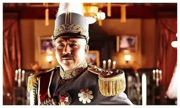 袁世凯葬礼真实画面,四个细节揭秘其葬礼:确属皇帝规格